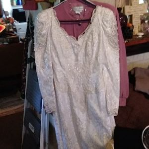 Copy Gorgeous Never worn Wedding Dress